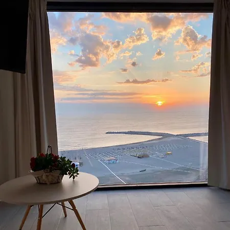 Maritimo Apartment 5*