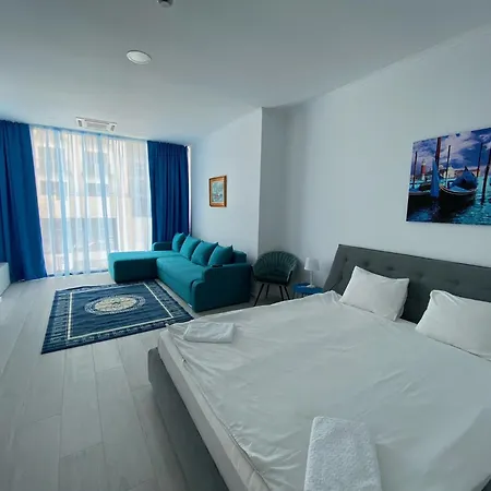 Maritimo Apartment Constanta
