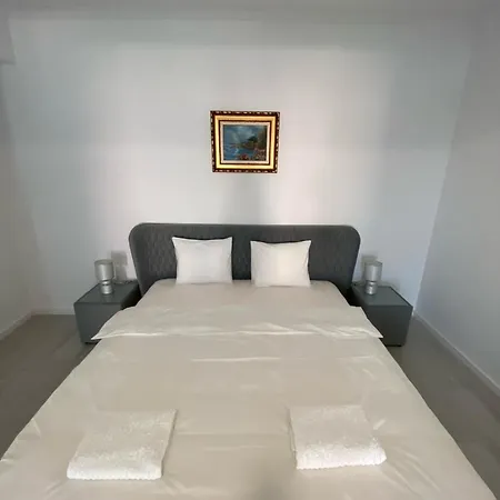 Maritimo Apartment 5*