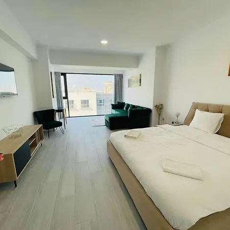 Maritimo Apartment 5*
