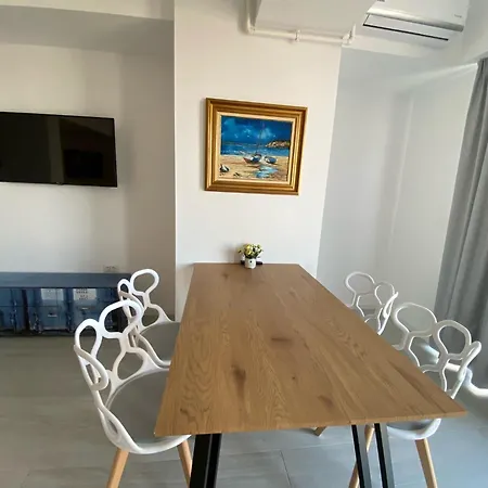 Maritimo Apartment