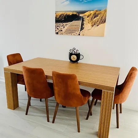 Maritimo Apartment Constanta