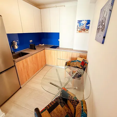 Maritimo Апартаменти 4*