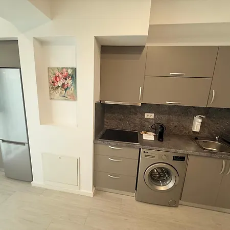 Апартаменти Maritimo 4*