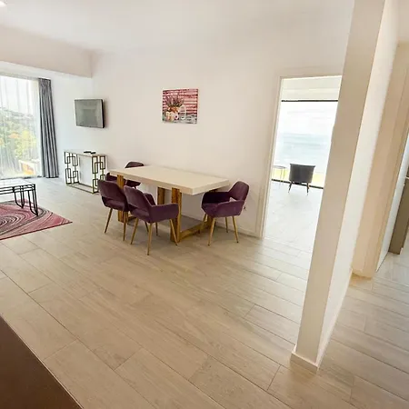 Апартаменти Maritimo 4*