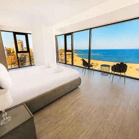 Maritimo Апартаменти 4*