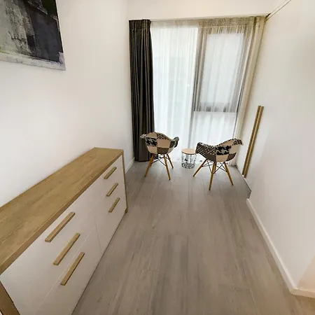 Maritimo Апартаменти Констанца